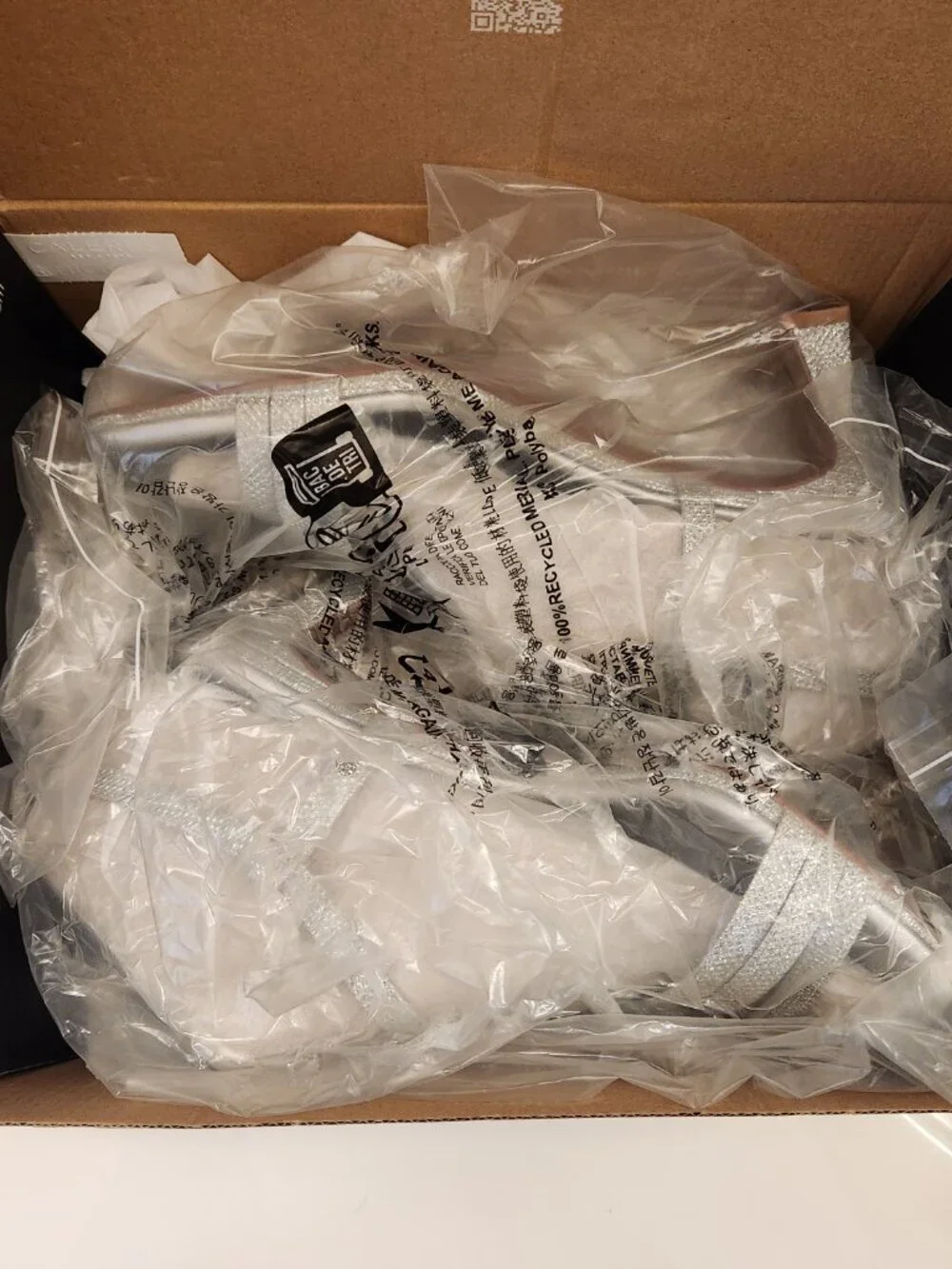 Naturalizer "Galaxy" Silver Sparkle Heeled Sandals. NIB. Size 10 Wide - Picture 13 of 14